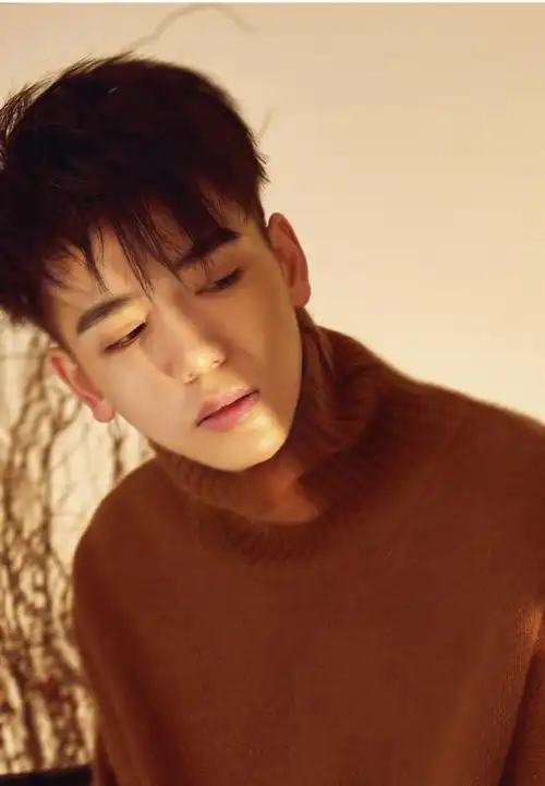 梁超冬日写真曝光 灵溪鲜气十足