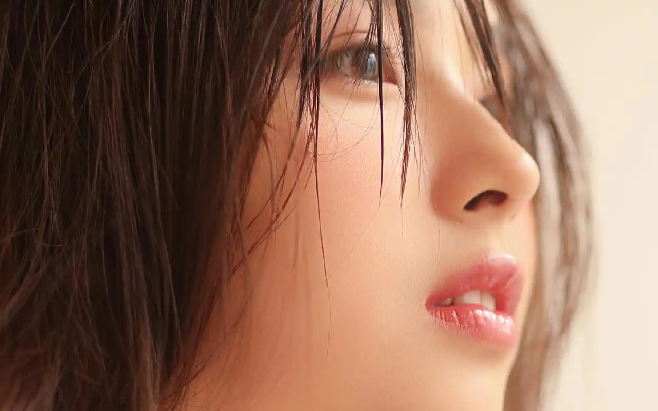 小清新美女高清桌面壁纸图片