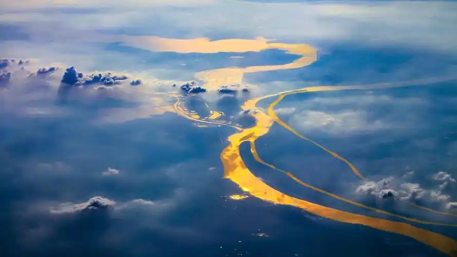 全新视角看大美中国江河奔腾