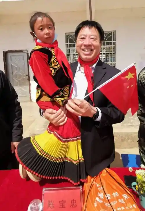 凉山州人民政府督学李光明,美姑县委书记陈翔,县委常委,宣