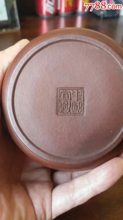 钥匙款中国宜兴一对茶叶罐