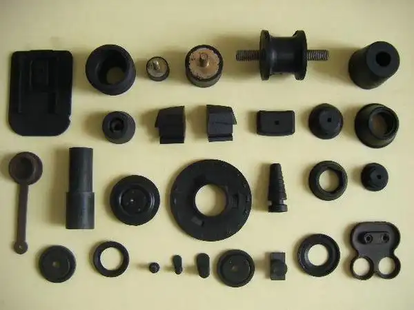 橡胶制品(rubber product)指以天然及合成橡胶为原料生产各种橡胶制品