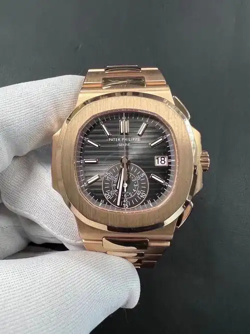 百达翡丽5980r鹦鹉螺22年全新未使用