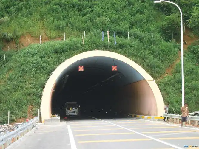 已建成一些隧道洞门图供讨论|隧道及地下工程 - 领先的岩土技术社区,