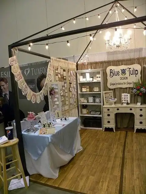 饰品店档口装修效果图