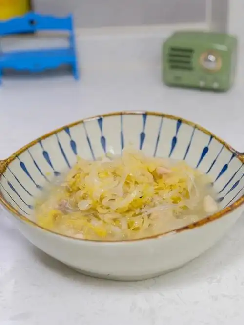 酸菜白肉粉丝pickledchinesecabbage