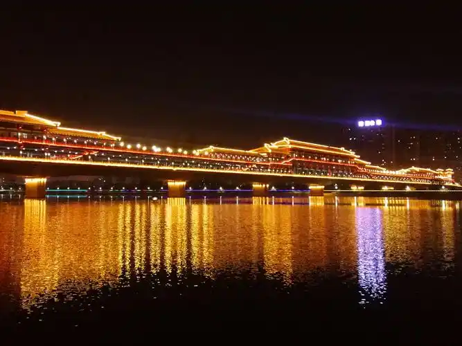 咸阳湖边咸阳人唱着咸阳的歌