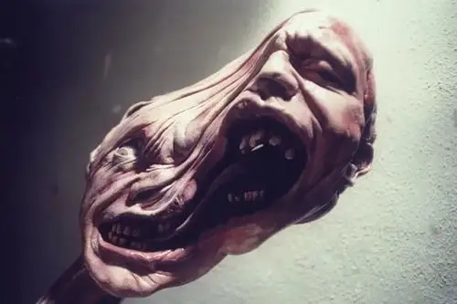 25年前的这部克苏鲁系惊悚片,拍的就是正在刷d音看tt的你!