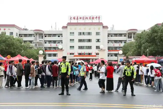 【护航高考 | 高考第二天,大埔公安护航不停,愿考生们好运接"粽"而至!