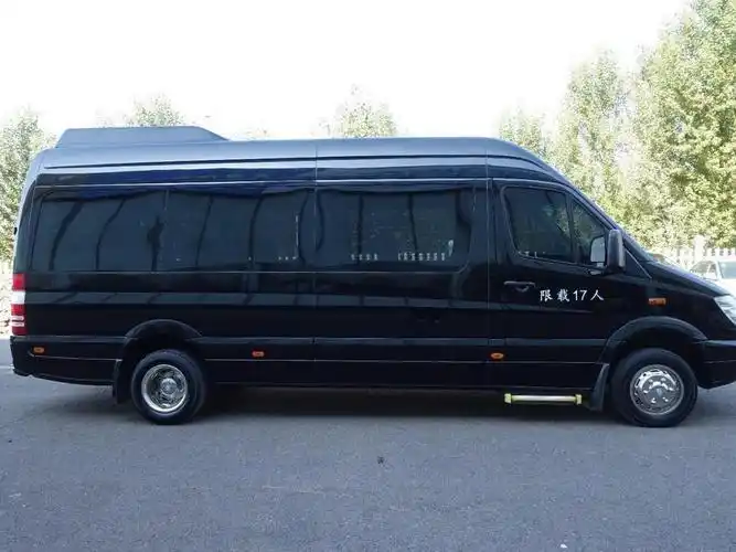 【大连】2013年8月 奔驰 凌特 尊旅 2.1t 20座长轴加长版 自动档