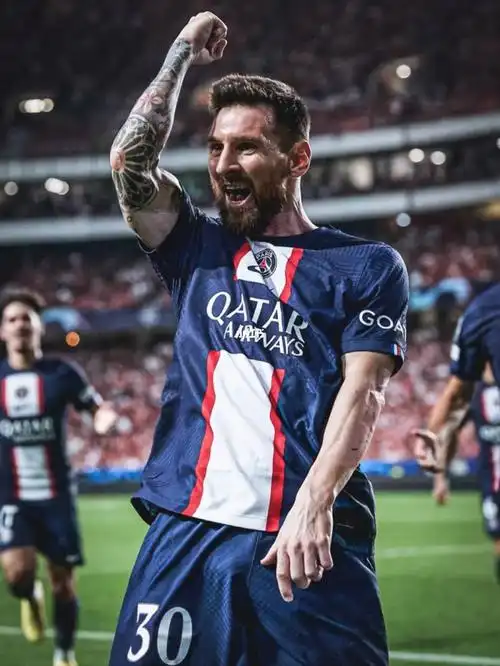 梅西向大巴黎表示愿意留在俱乐部