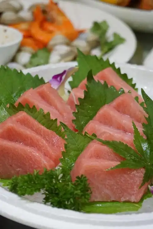 200斤蓝鳍金枪鱼解体秀,在厦门最近距离观看品尝这顶级刺身美味