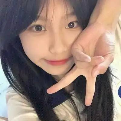 清新自然漂亮美女头像图片