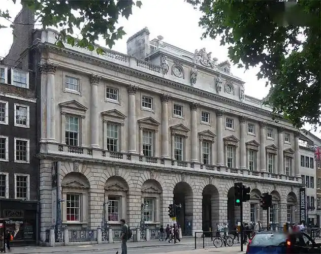 伦敦大学全世界最特殊的大学