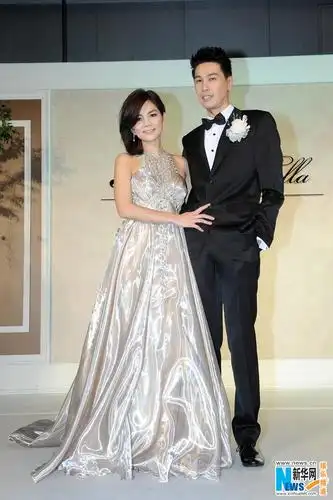 ella大婚感动落泪 hebe,selina祝福酝酿闹洞房