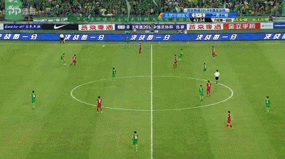 王燊超两次停球失误,上港球迷:他已经被舆论打垮了!