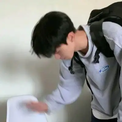 男生痞子头像图片帅气超酷男生个性真人微信图片大全