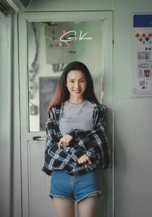 学会8个上半身的拍照pose再也不怕面对镜头了