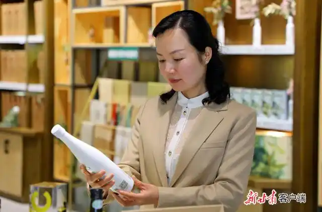 省人大代表,陇南市祥宇油橄榄开发有限责任公司董事长刘玉红