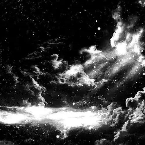 星空背景图:时常告诉自己,笑是一种力量,会赶走悲伤