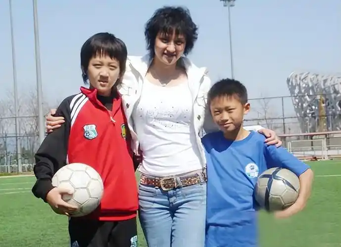 回顾跳水皇后高敏离婚又再婚如今52岁过得如何