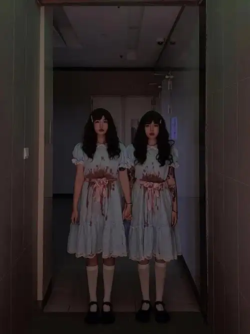 万圣节穿搭闪灵超出片