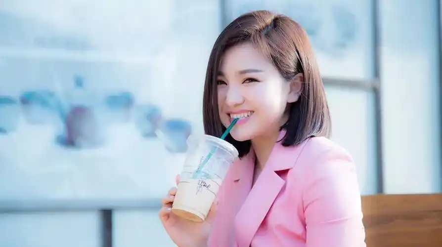 秦梦瑶携新作《花开有时》于8.14日为公益发声