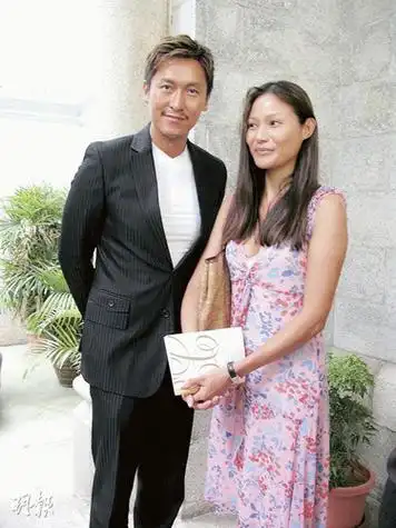 马德钟否认妻子提离婚 陈嘉桓师傅斥责