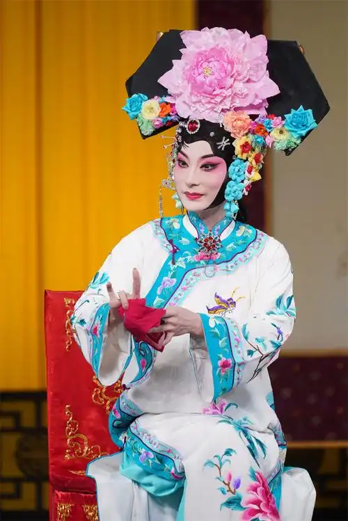 《四郎探母》田慧饰铁镜公主