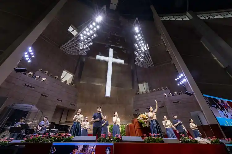 照片| 周红亮牧师《基督徒勤劳的益处》——2021年6月13日主日上午第