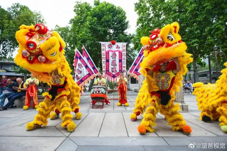 广东佛山祖庙醒狮舞出南狮精气神