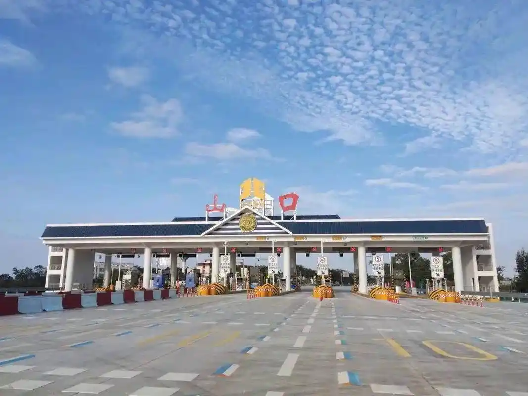 5进5出北海山口高速新收费站建成正式投入使用