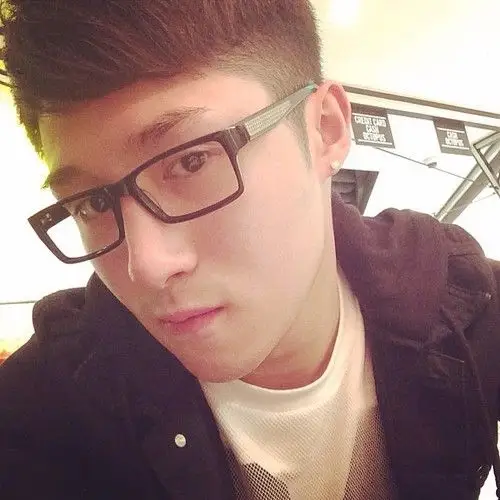 【转载】双眼皮小帅自拍 - 男人搏客的日志 - 网易博客