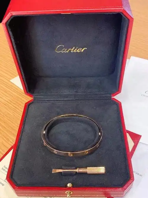 卡地亚手镯