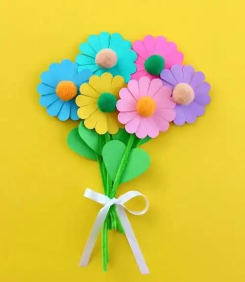 把下面这款太阳花束送给老师,愿他们能一直如太阳一般照耀大地,点亮