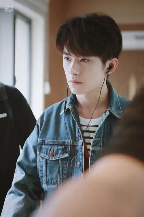 易烊千玺电影小小的我