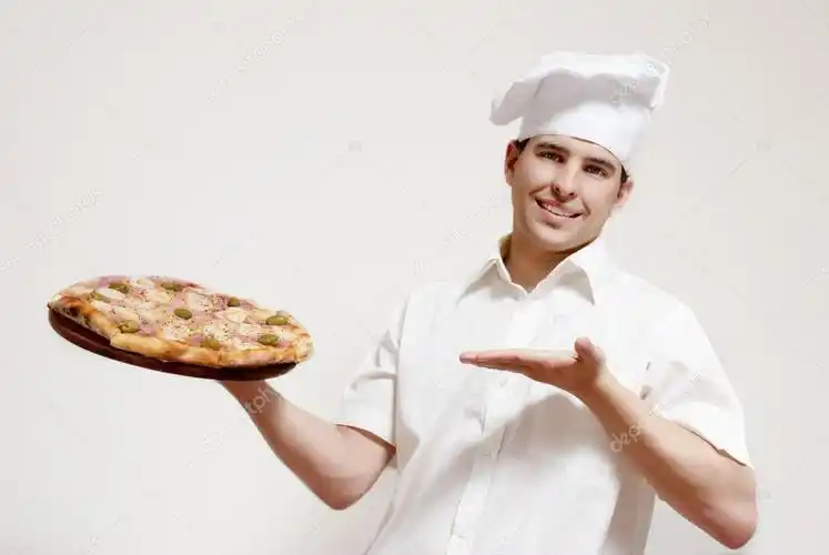 名称:快乐有吸引力厨师比萨