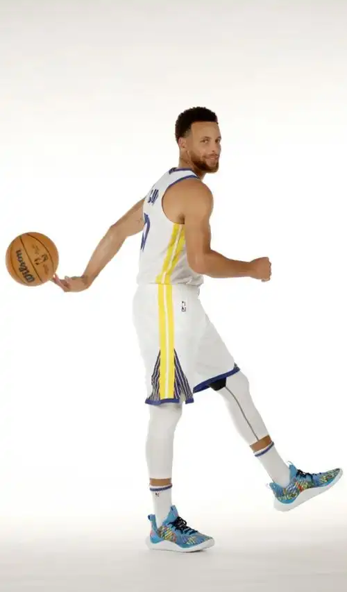 库里定妆照图集__财经头条