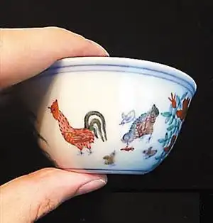 刘益谦胆子大 年底展2.8亿鸡缸杯