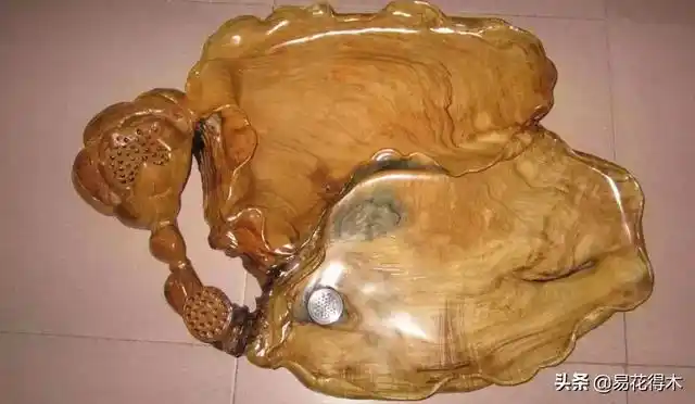 然而对家具木材市场来说,坡垒可是大名鼎鼎,被称作"海南神木","木中