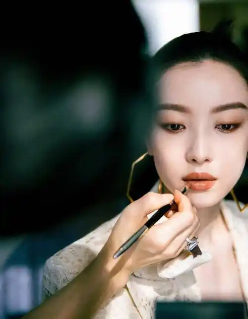 倪妮亮相gucci活动太牛了!