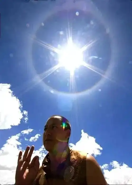 实拍藏地终生闭关的修行人|出家|高僧|莲花生大师|活佛|大德_网易订阅