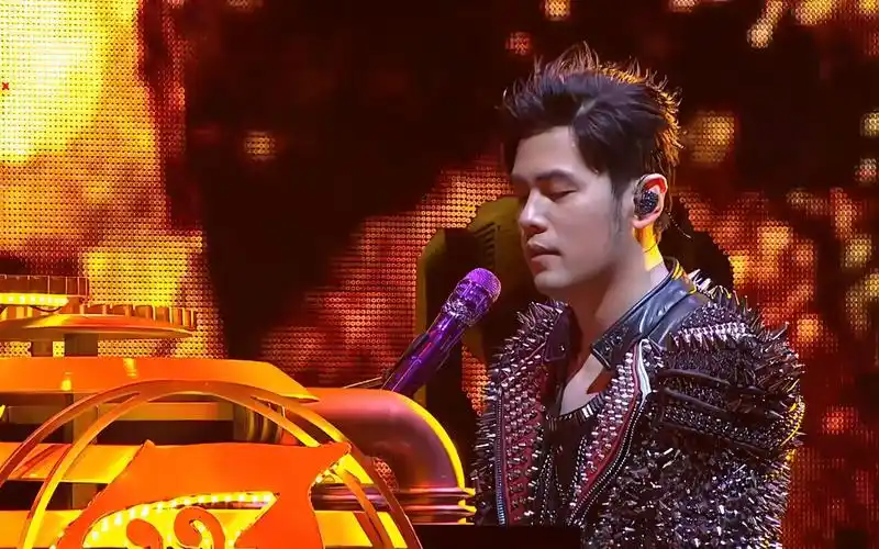 【4k uhd 原版字幕】【周杰伦地表最强演唱会live-稻香】写给汶川地震