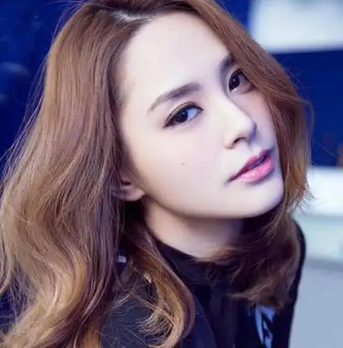 阿娇也是照骗啊?离婚1年颜值不再,胖到200斤网友直呼认不出来