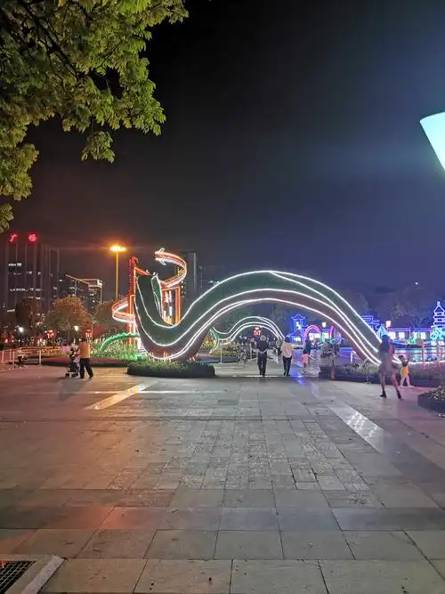 东莞市中心广场夜景照.