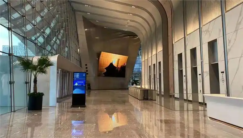 2014年6月8日,北京中信大厦被评为"中国当代建筑"北京中信大厦占地