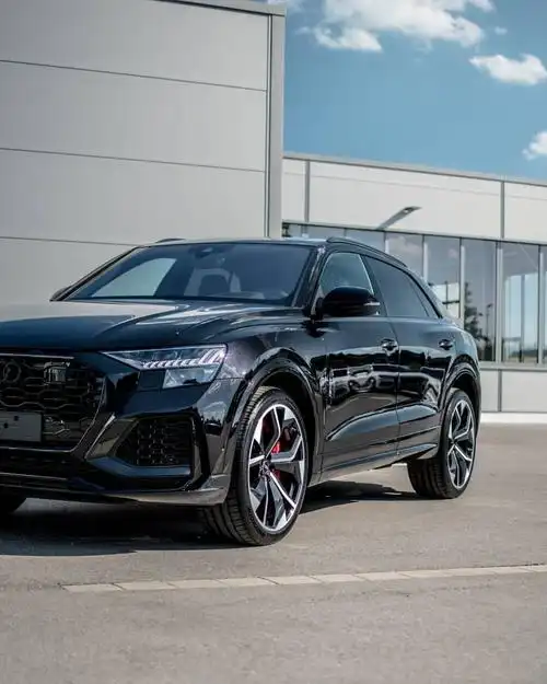 奥迪rsq8 / 4.0t v8 600马力