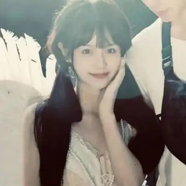 小众情侣头像一对两张真人很潮的网红情头图片