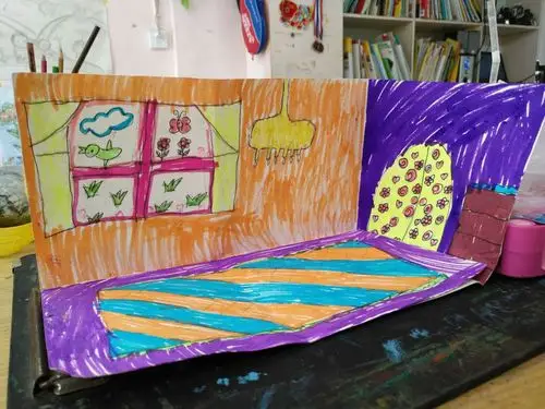 今日儿童画课程一一我的小房间(立体画)