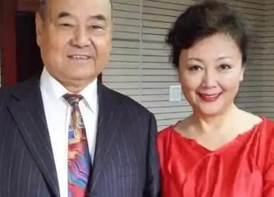 80年代花旦赵静嫁给粉丝40年零绯闻丈夫身份不简单